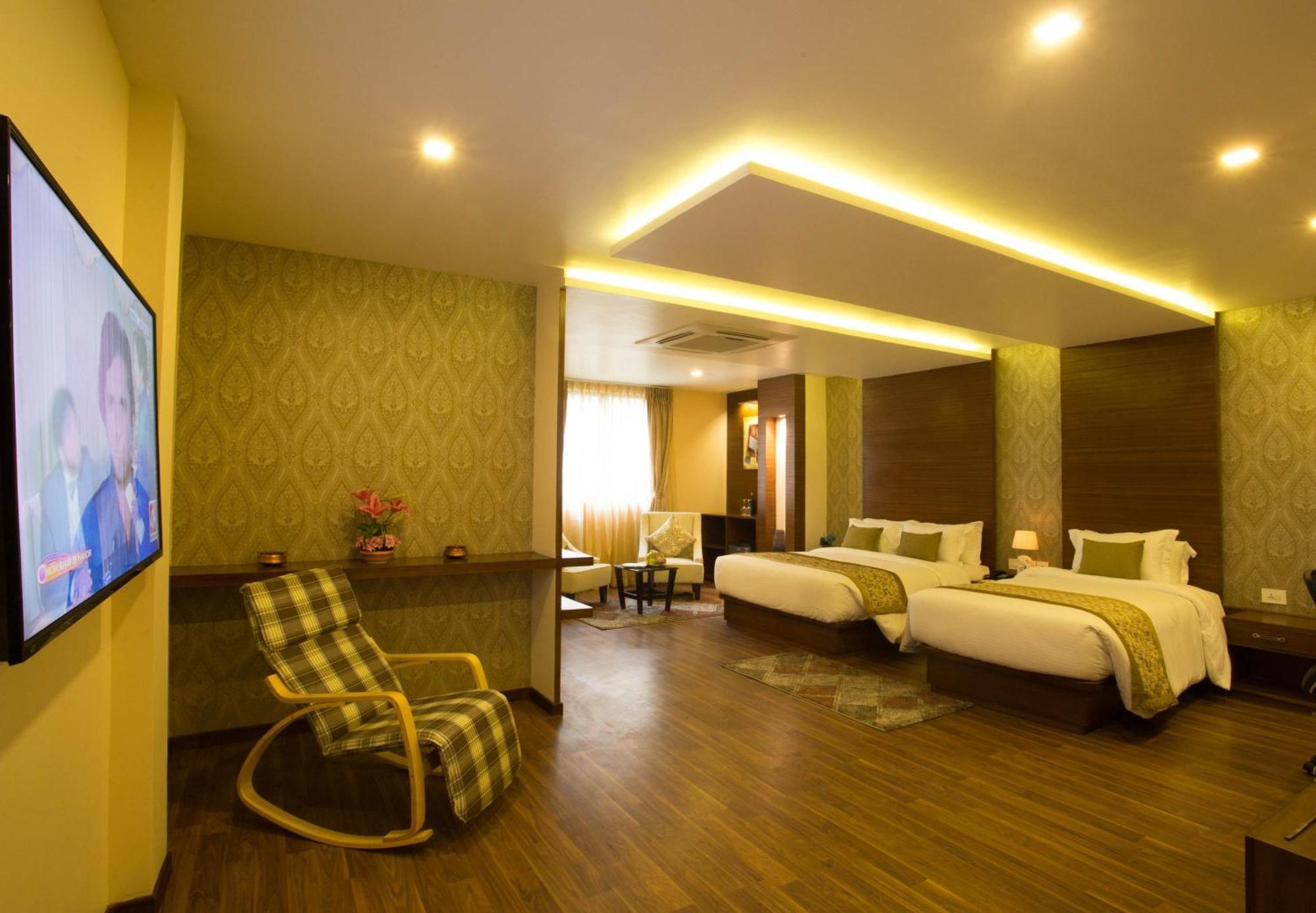 Yatri Suites And Spa Катманду Номер фото