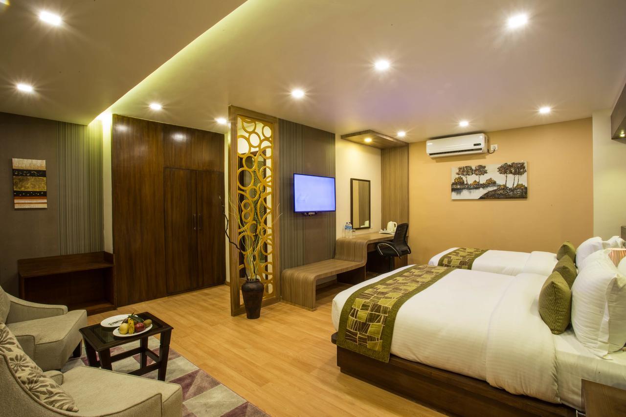 Yatri Suites And Spa Катманду Екстер'єр фото