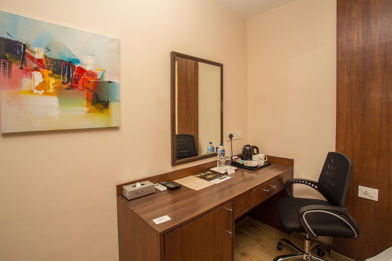 Yatri Suites And Spa Катманду Екстер'єр фото