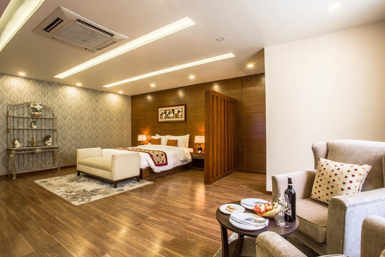 Yatri Suites And Spa Катманду Екстер'єр фото