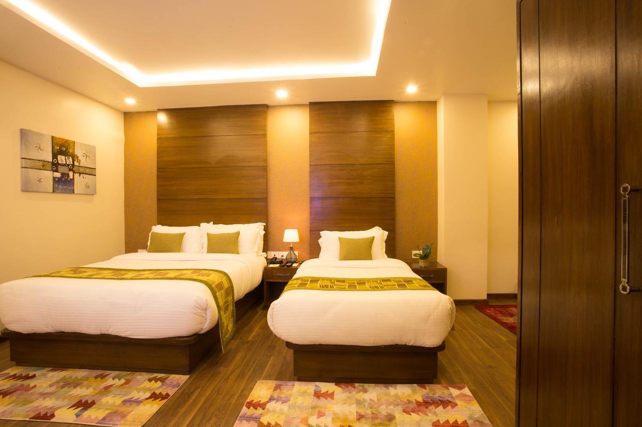Yatri Suites And Spa Катманду Екстер'єр фото
